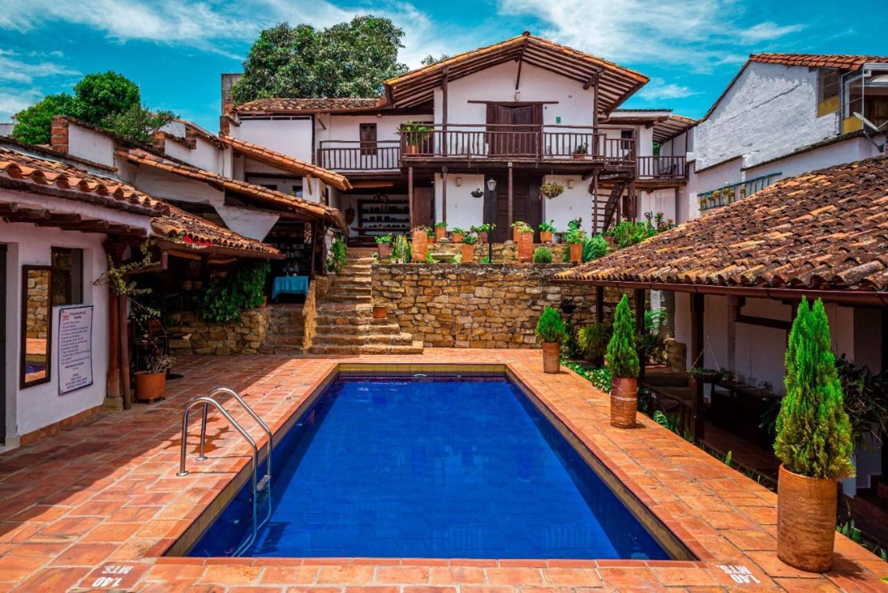 La Serrana Hostal Spa Socorro Esterno foto