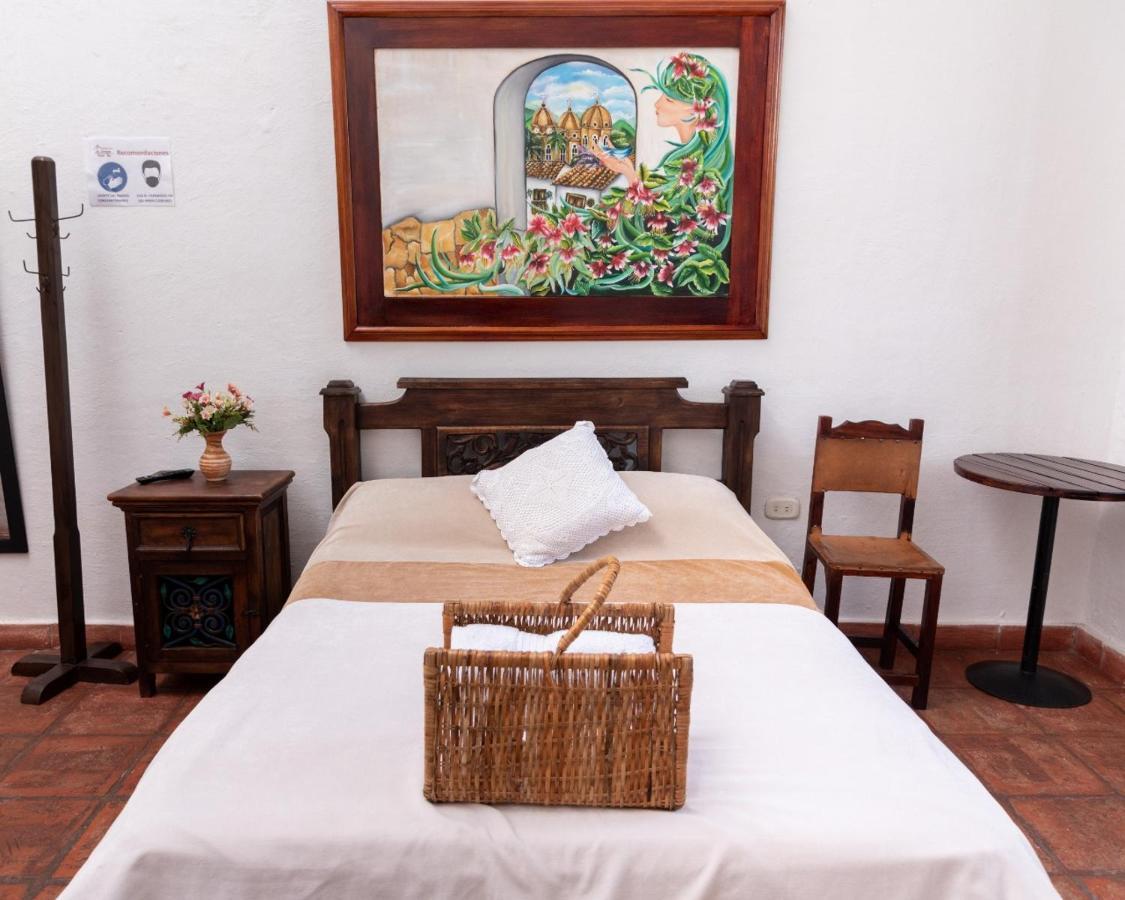 La Serrana Hostal Spa Socorro Esterno foto