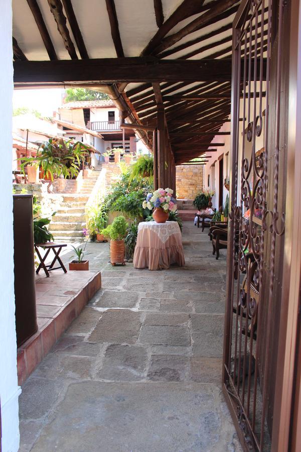 La Serrana Hostal Spa Socorro Esterno foto