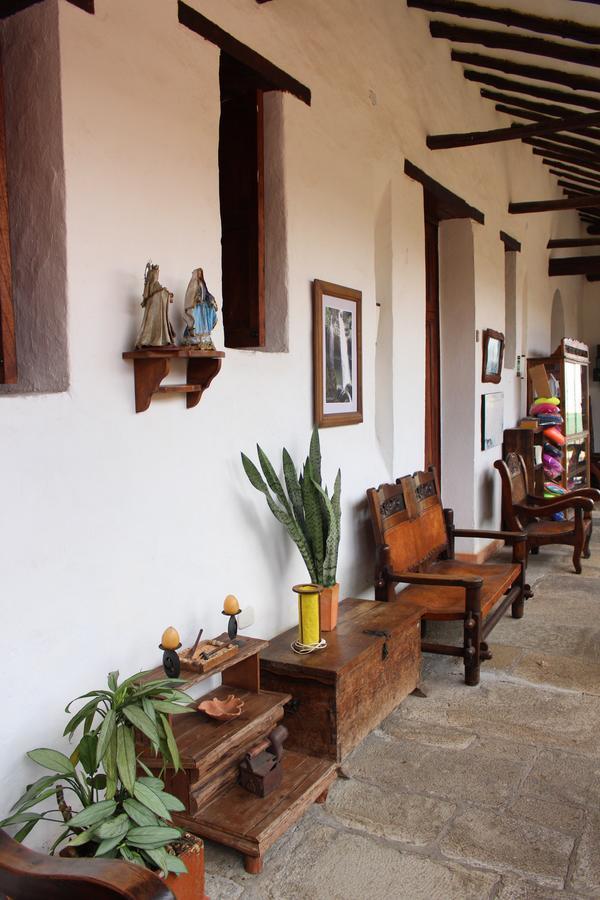 La Serrana Hostal Spa Socorro Esterno foto