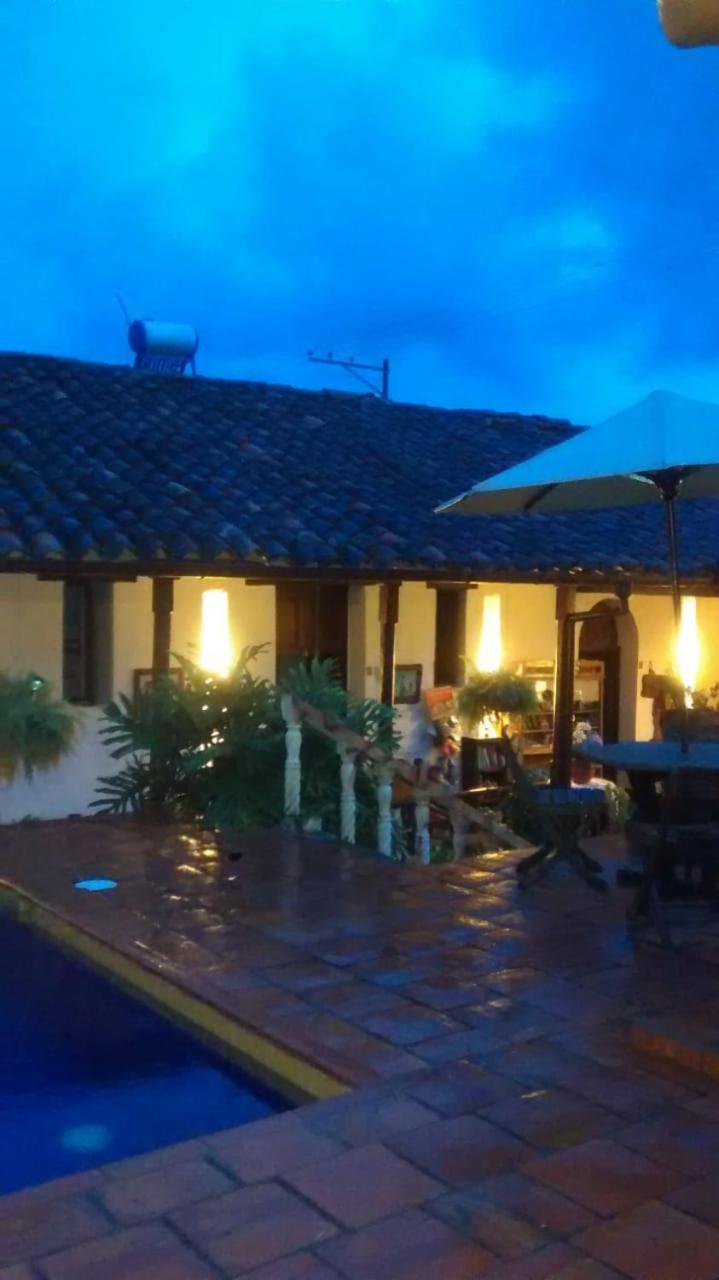 La Serrana Hostal Spa Socorro Esterno foto