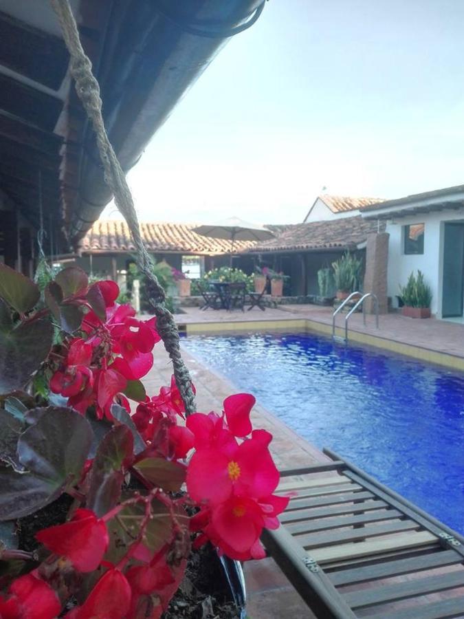 La Serrana Hostal Spa Socorro Esterno foto